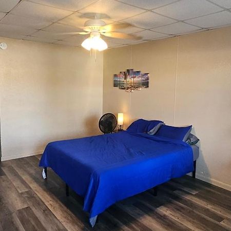 Sebastian Gardens Inn & Suites 外观 照片